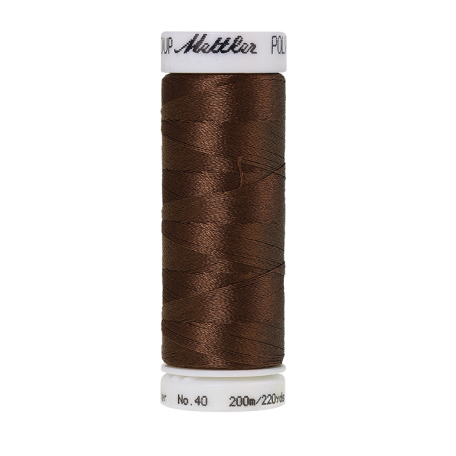 Amann Mettler Poly Sheen Pine Park glänzt durch den trilobalen Fadenquerschnitt besonders schön. Zum Sticken, Quilten, Nähen. 200m Spule