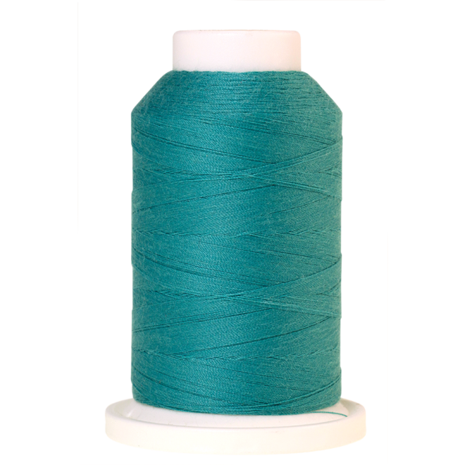 Amann Mettler Seracor in der Farbe Deep Aqua auf der 1000m Kone. Seracor ist der Allesnäher unter den Overlock-Garnen!